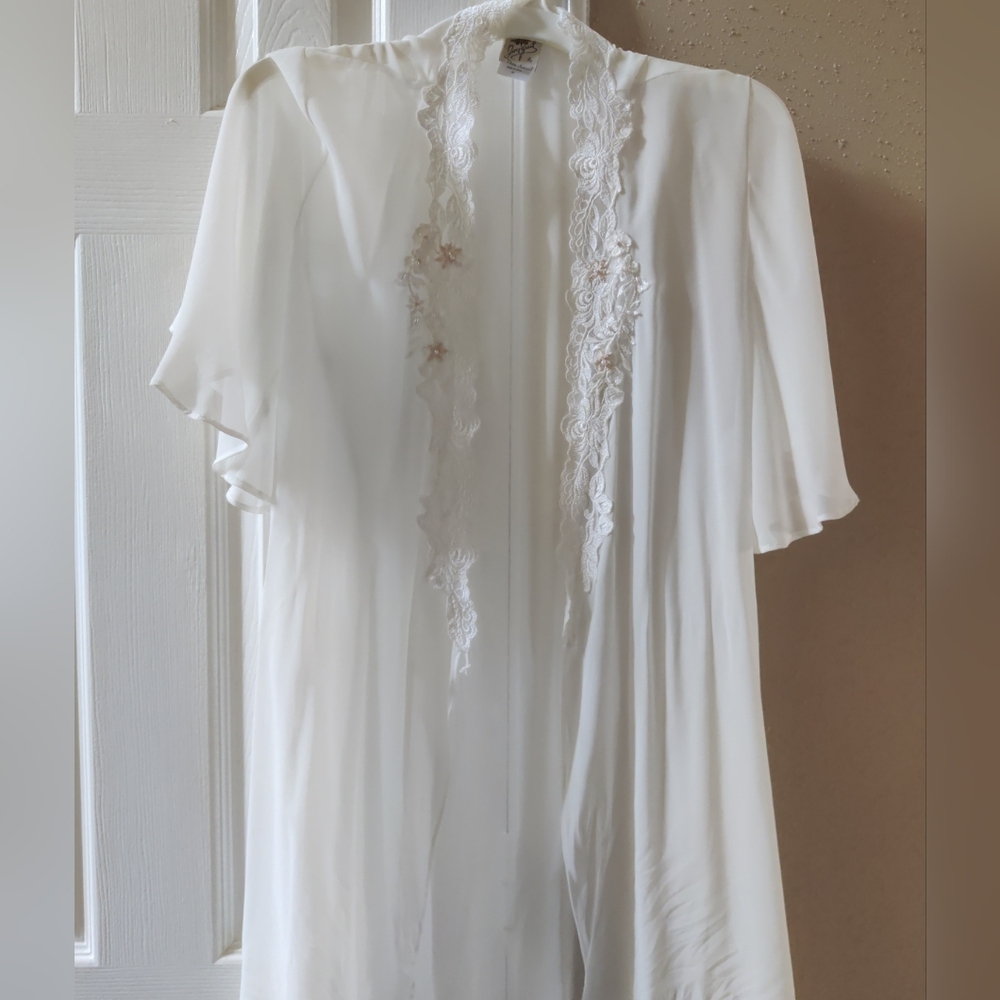 Vintage Jonquil by Diane Samandi Romantic Lace Embroidered Robe M